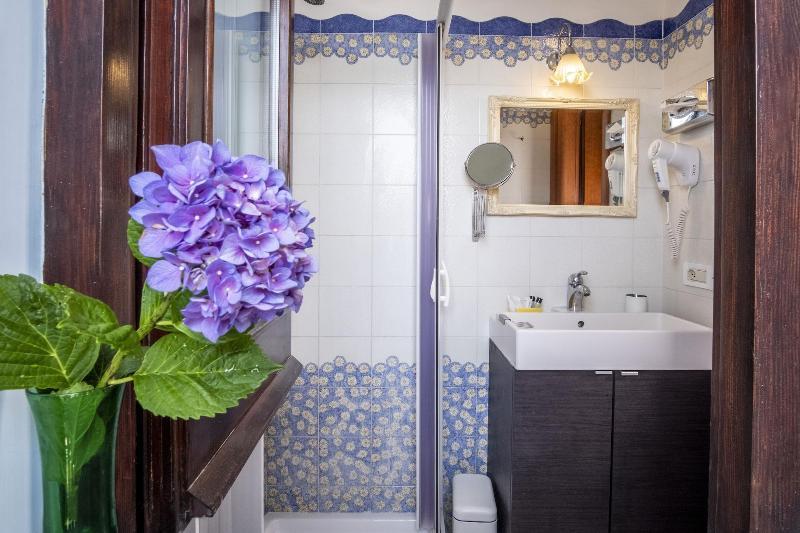 Villa Monica B&B Sorrento Luaran gambar