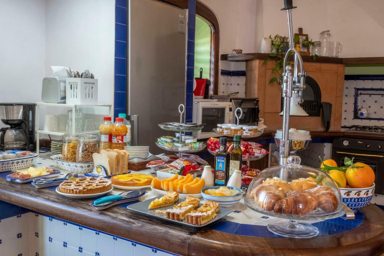 Villa Monica B&B Sorrento Luaran gambar