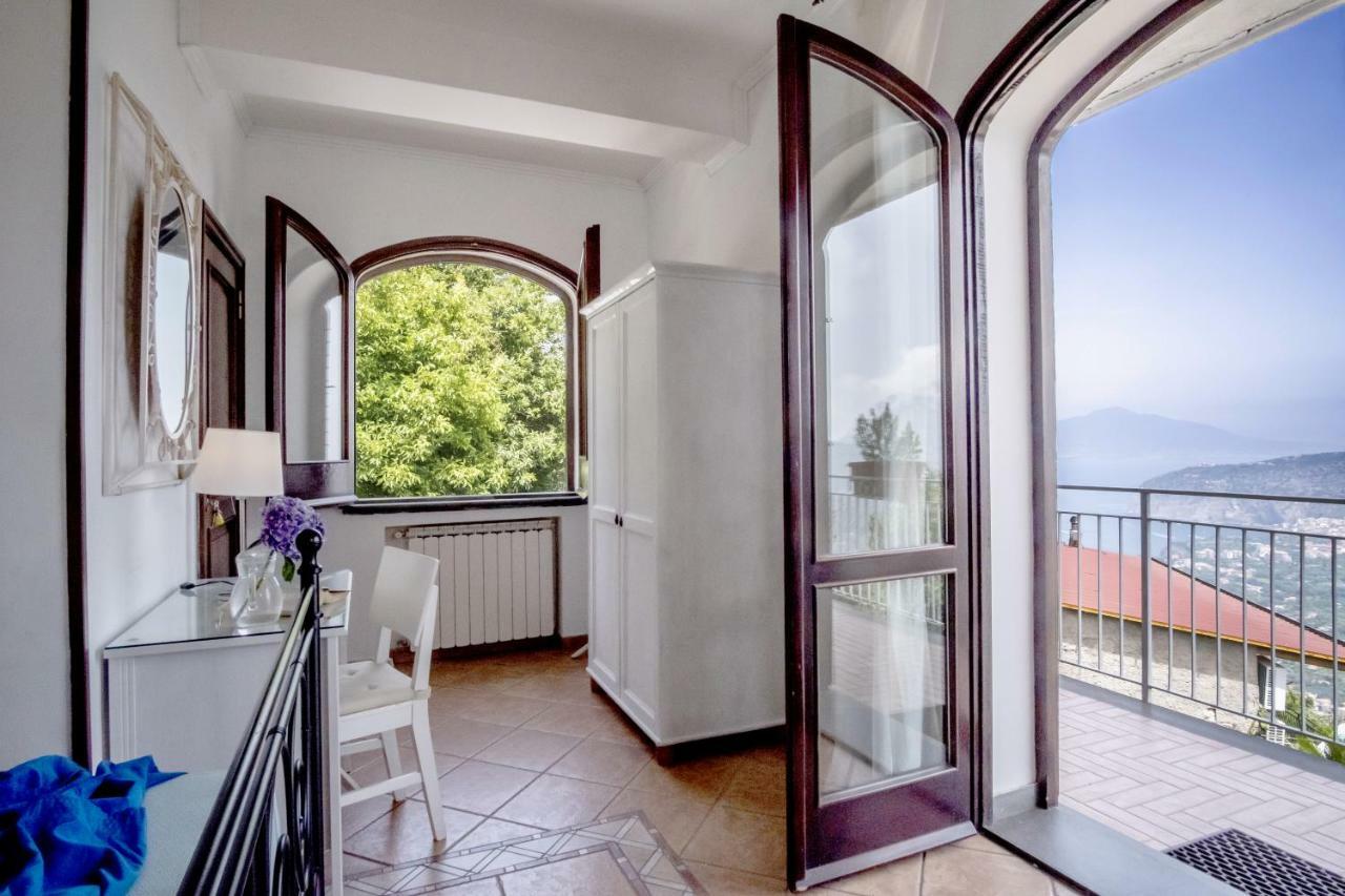 Villa Monica B&B Sorrento Luaran gambar