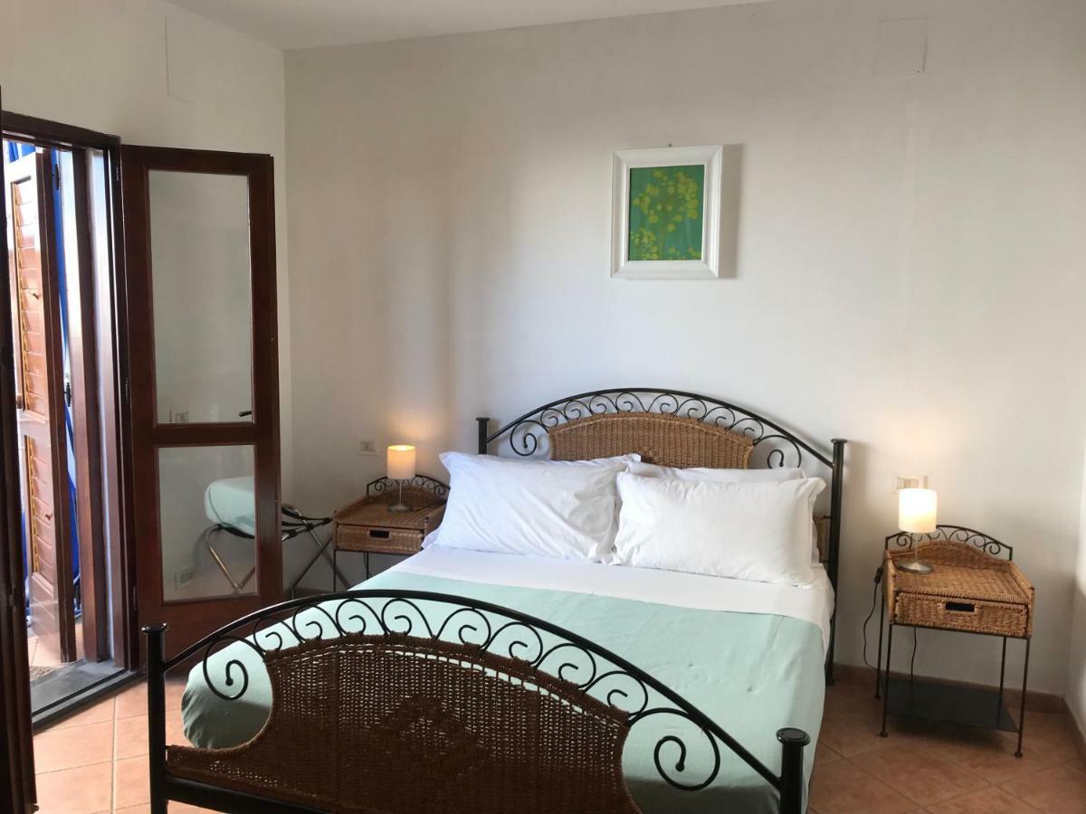 Villa Monica B&B Sorrento Luaran gambar