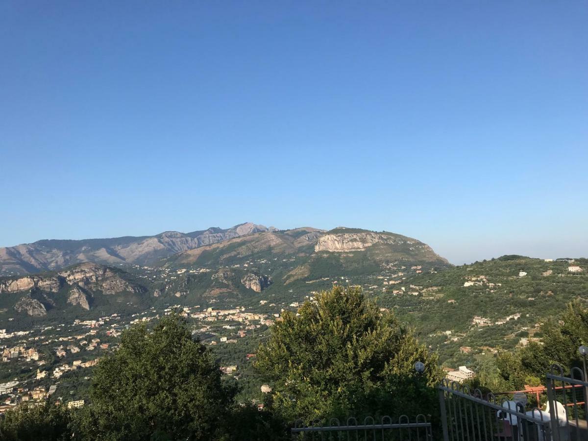 Villa Monica B&B Sorrento Luaran gambar