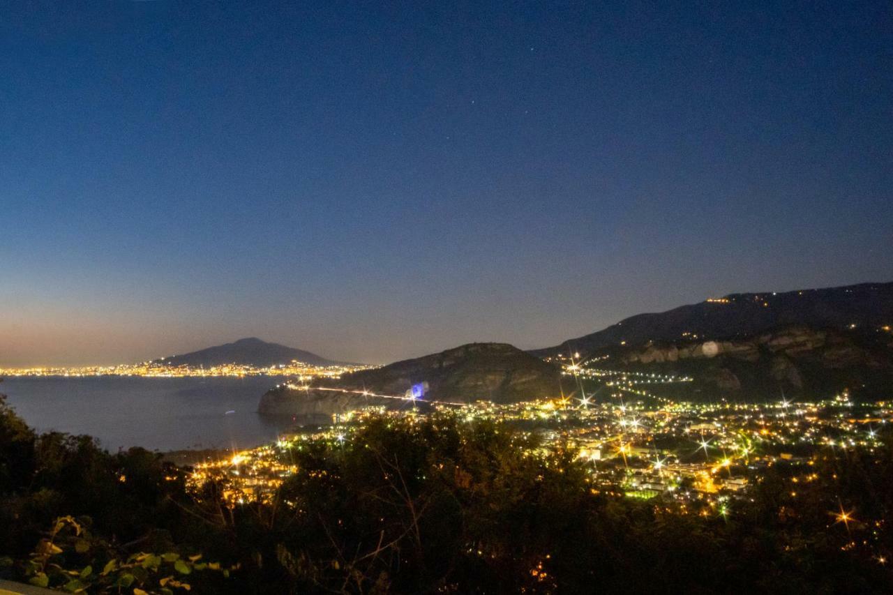 Villa Monica B&B Sorrento Luaran gambar